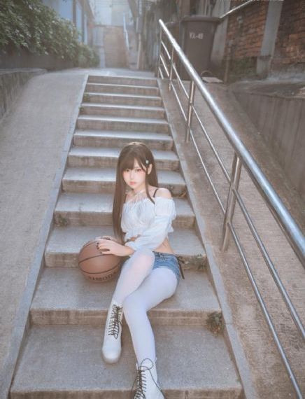 赤裸狂奔