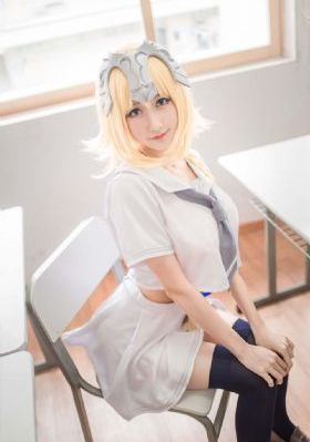 丰满的大胸女朋友3在线看